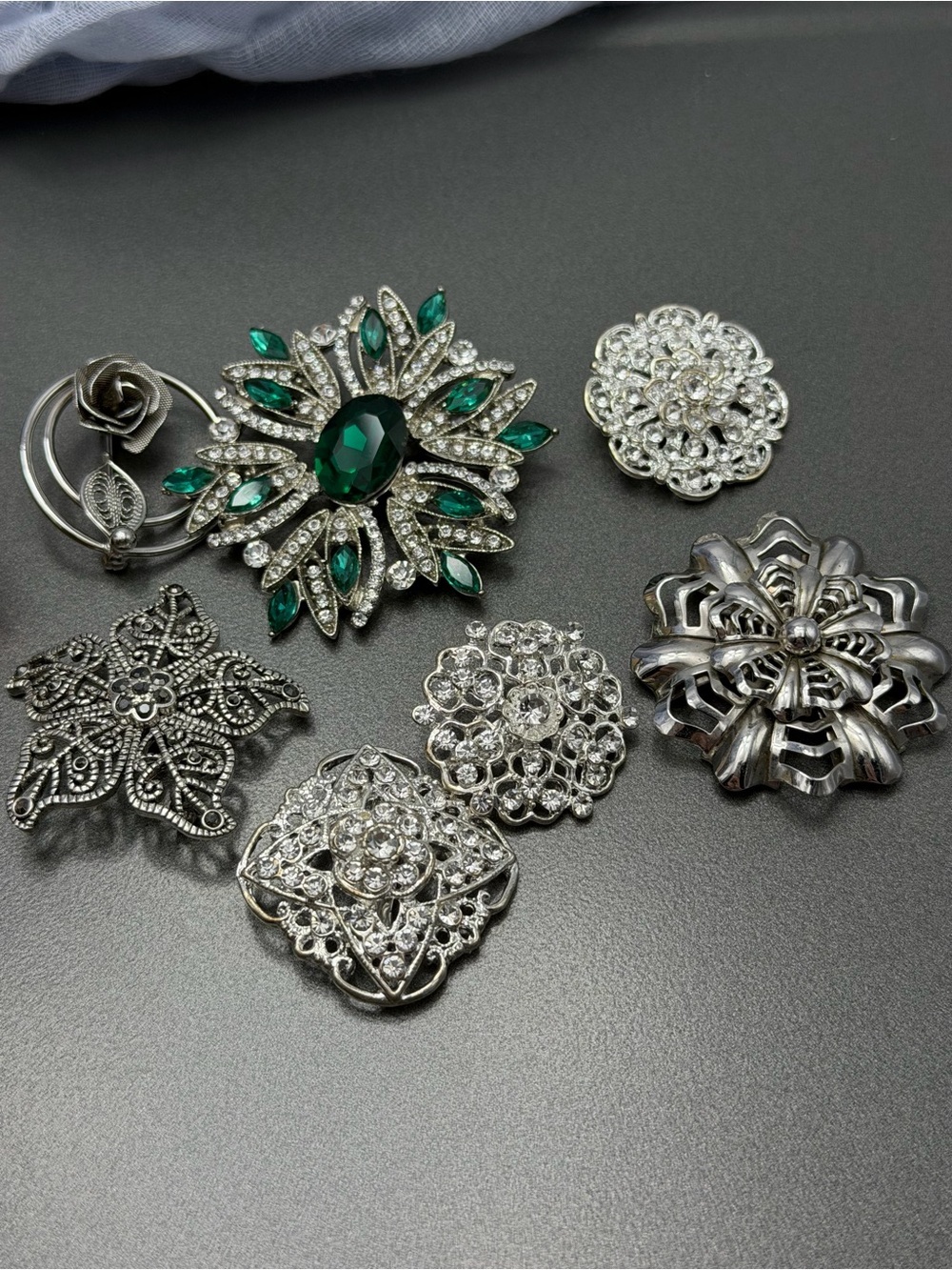 💚💚 Vintage Brooches Silver tones lot C